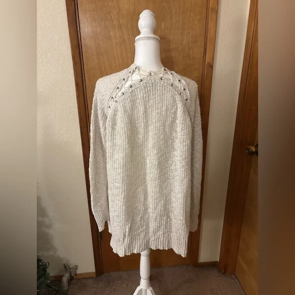 American Eagle Outfitters Cream Cardigan Sweater - Picture 2 of 5